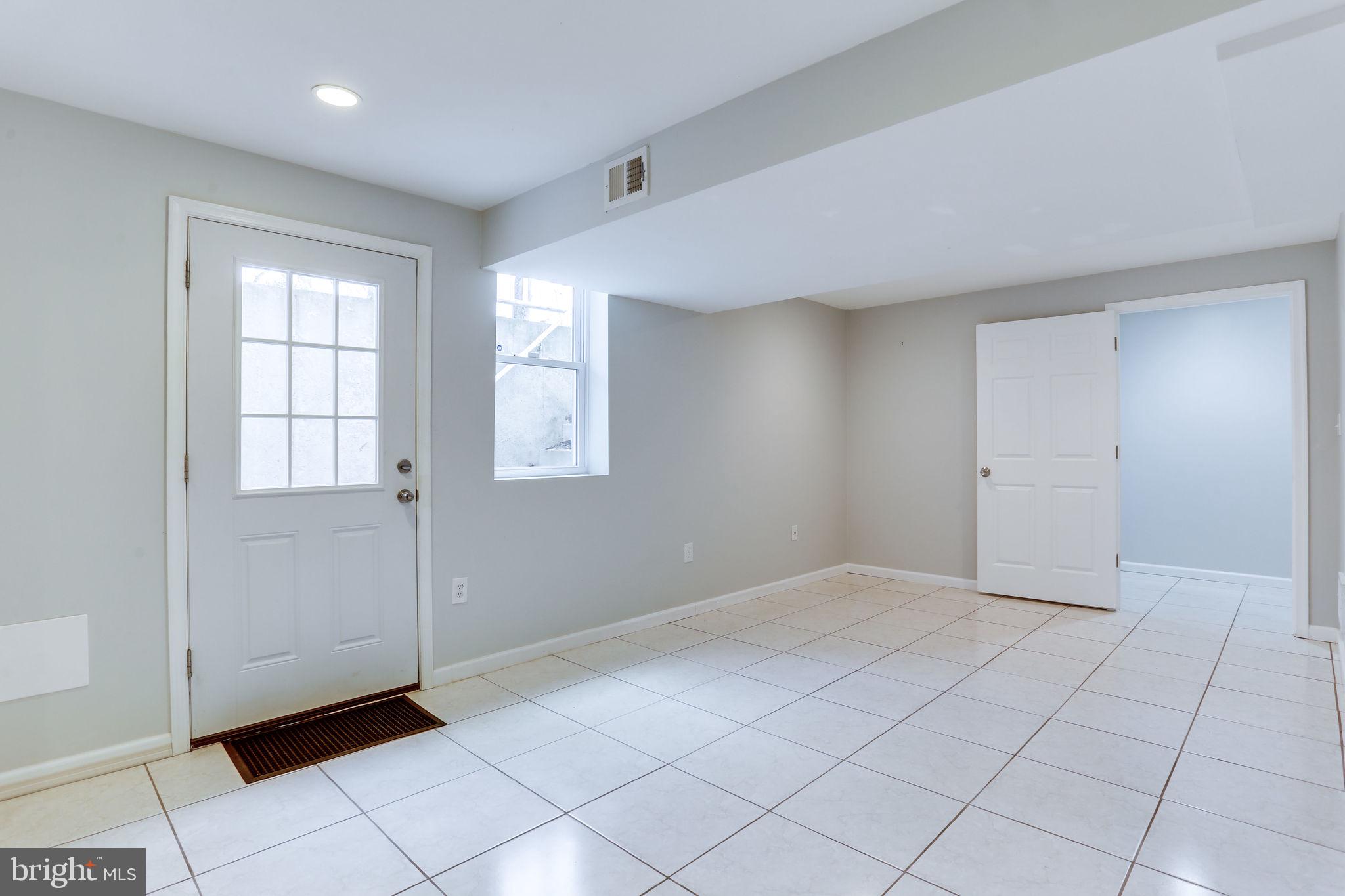 705 Ridge Drive McLean, VA 22101 - Photo 39 of 41 Separate entrance for au pair suite in lower level