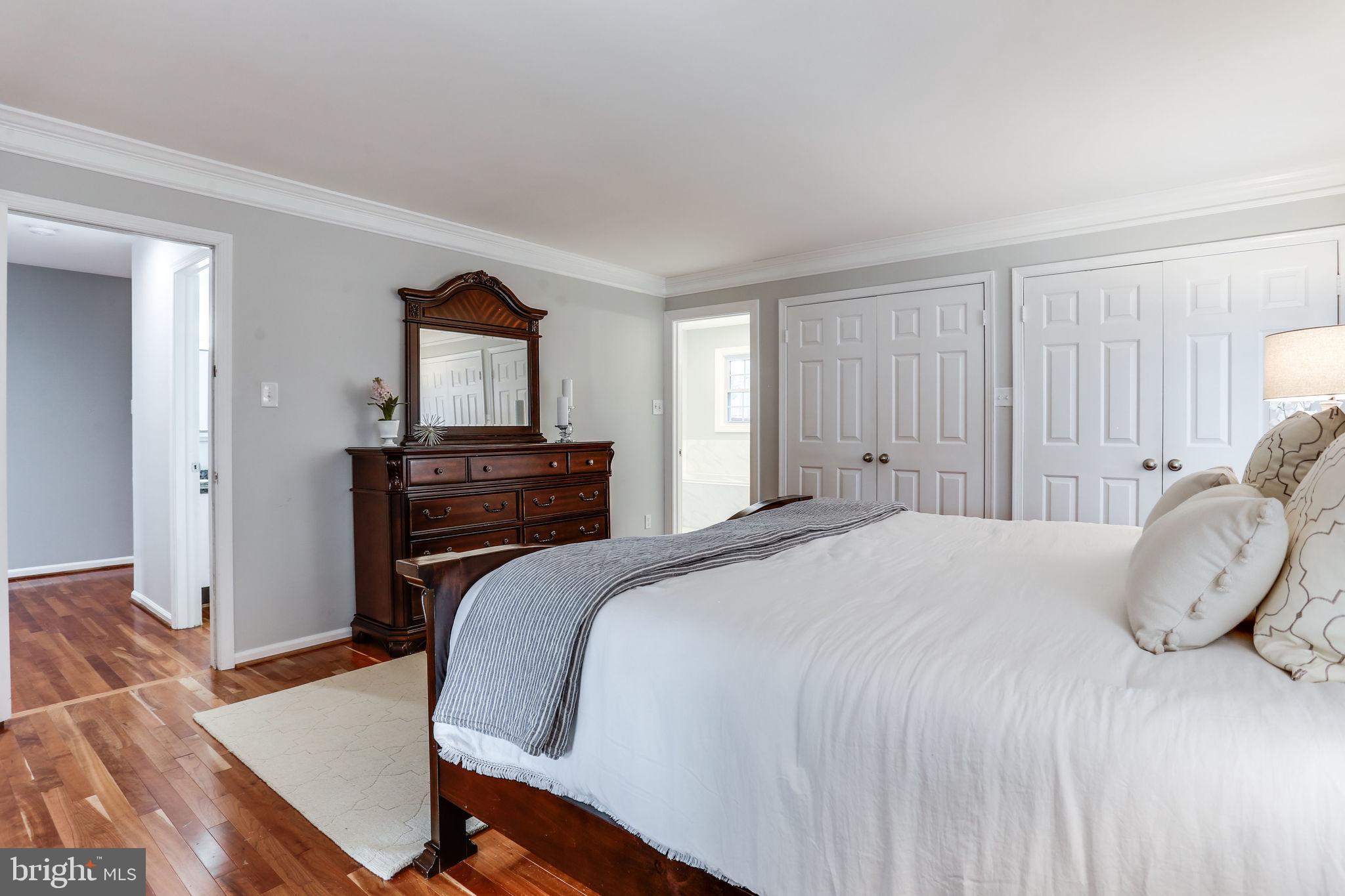705 Ridge Drive McLean, VA 22101 - Photo 8 of 41 Gallery Image 8