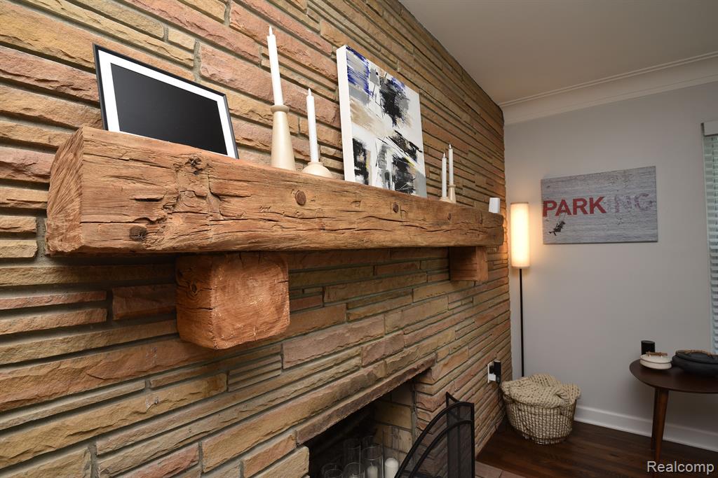 2831 Bembridge Road Royal Oak, MI 48073 - Photo 7 of 40