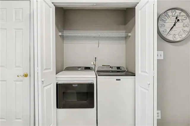 a view of washer and dryer