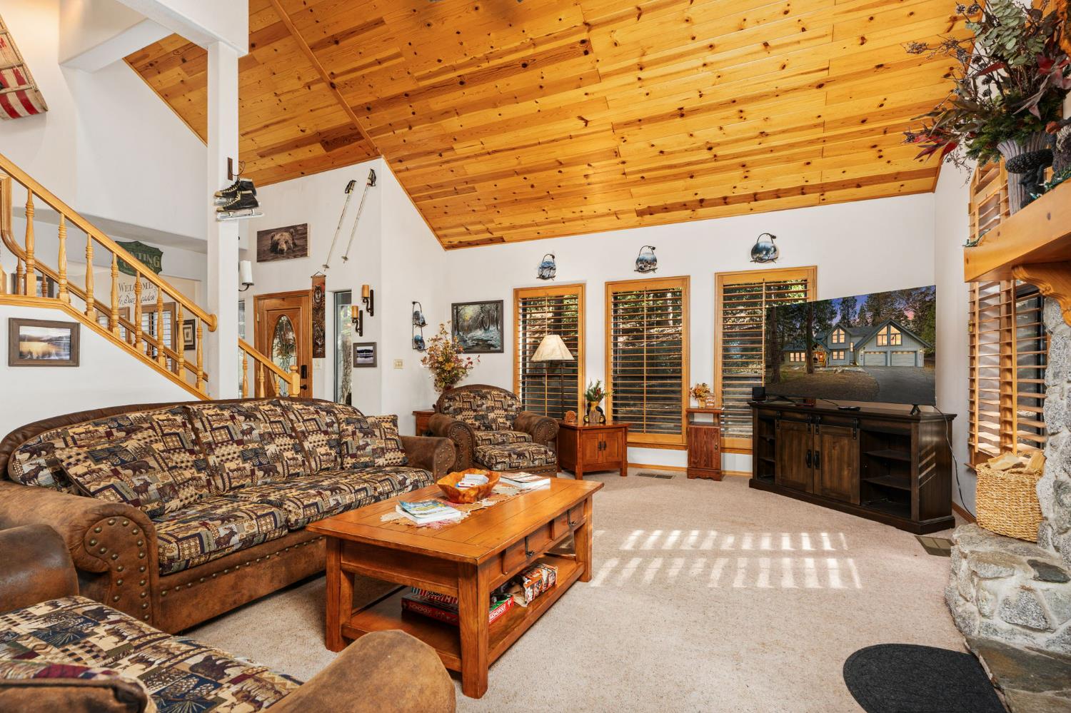 41811 Gray Rock Road Shaver Lake, CA 93664 - Photo 11 of 33 a outdoor space with patio furniture