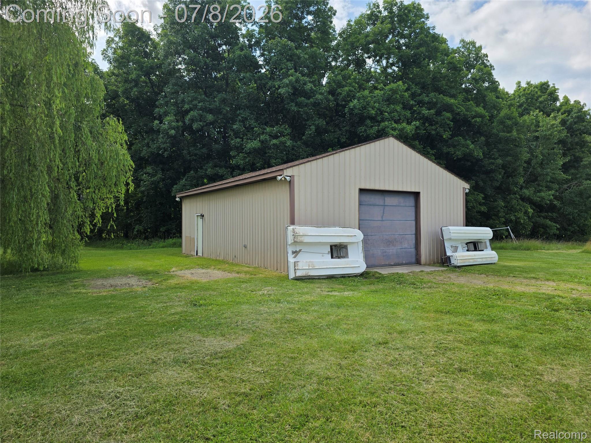 3581 North Burkhart Road Howell, MI 48855 - Photo 5 of 15 20260628_165945.jpg