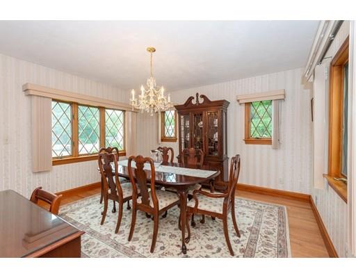 15 Myopia Road Stoneham, MA 02180 - Photo 8 of 41 Gallery Image 8