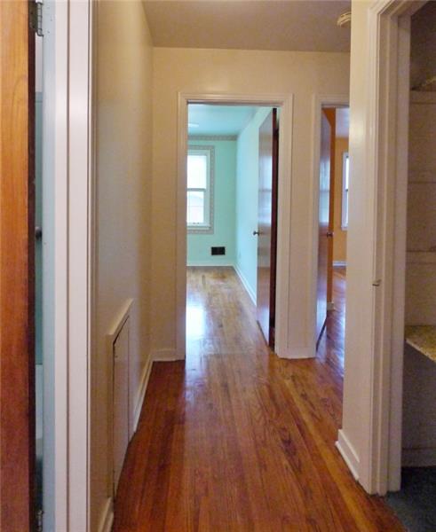1115 Powers Run Road Pittsburgh, PA 15238 - Photo 12 of 22 Gallery Image 12