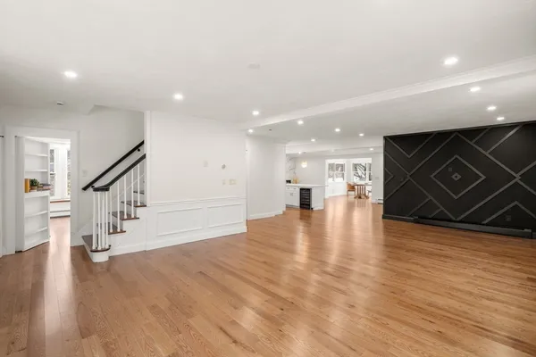 $1,250,000 | 105 South Quinsigamond Avenue, Shrewsbury, MA 01545