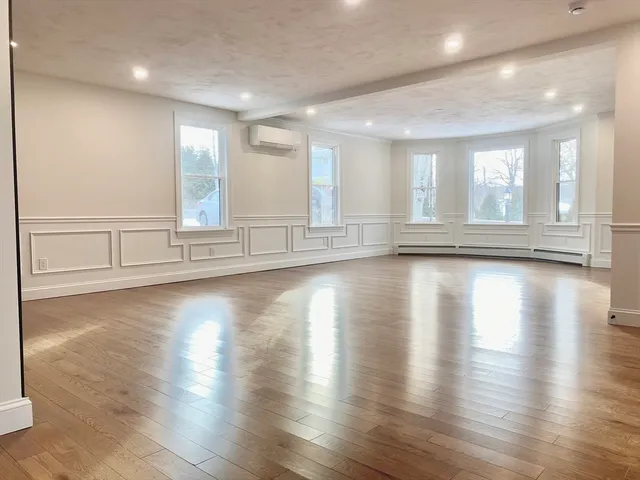 $1,495,000 | 105 South Quinsigamond Avenue, Shrewsbury, MA 01545