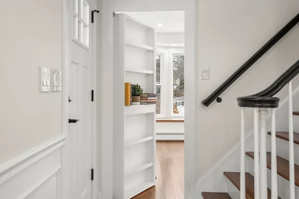 $1,250,000 | 105 South Quinsigamond Avenue, Shrewsbury, MA 01545