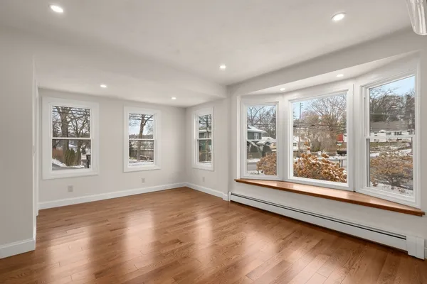 $1,250,000 | 105 South Quinsigamond Avenue, Shrewsbury, MA 01545