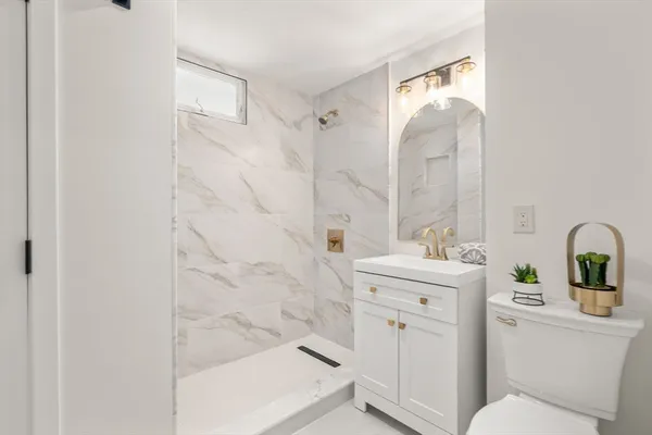 $1,250,000 | 105 South Quinsigamond Avenue, Shrewsbury, MA 01545