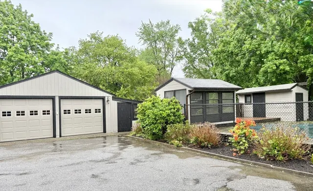 $1,495,000 | 105 South Quinsigamond Avenue, Shrewsbury, MA 01545