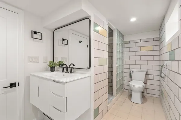 $1,250,000 | 105 South Quinsigamond Avenue, Shrewsbury, MA 01545