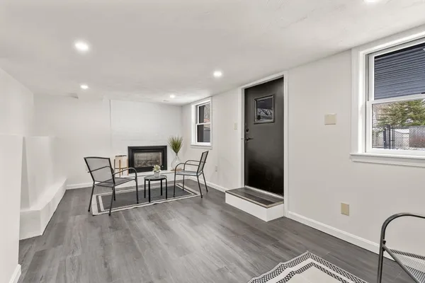 $1,250,000 | 105 South Quinsigamond Avenue, Shrewsbury, MA 01545