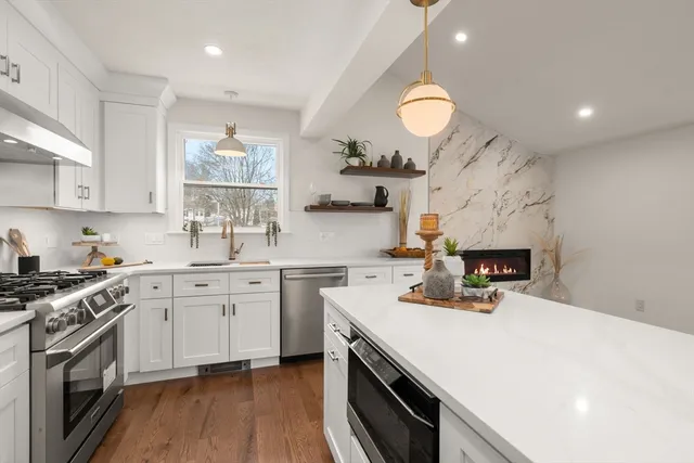 $1,374,000 | 105 South Quinsigamond Avenue, Shrewsbury, MA 01545