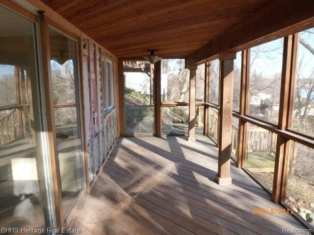8990 Riverside Drive Brighton, MI 48116 - Photo 6 of 25 Porch