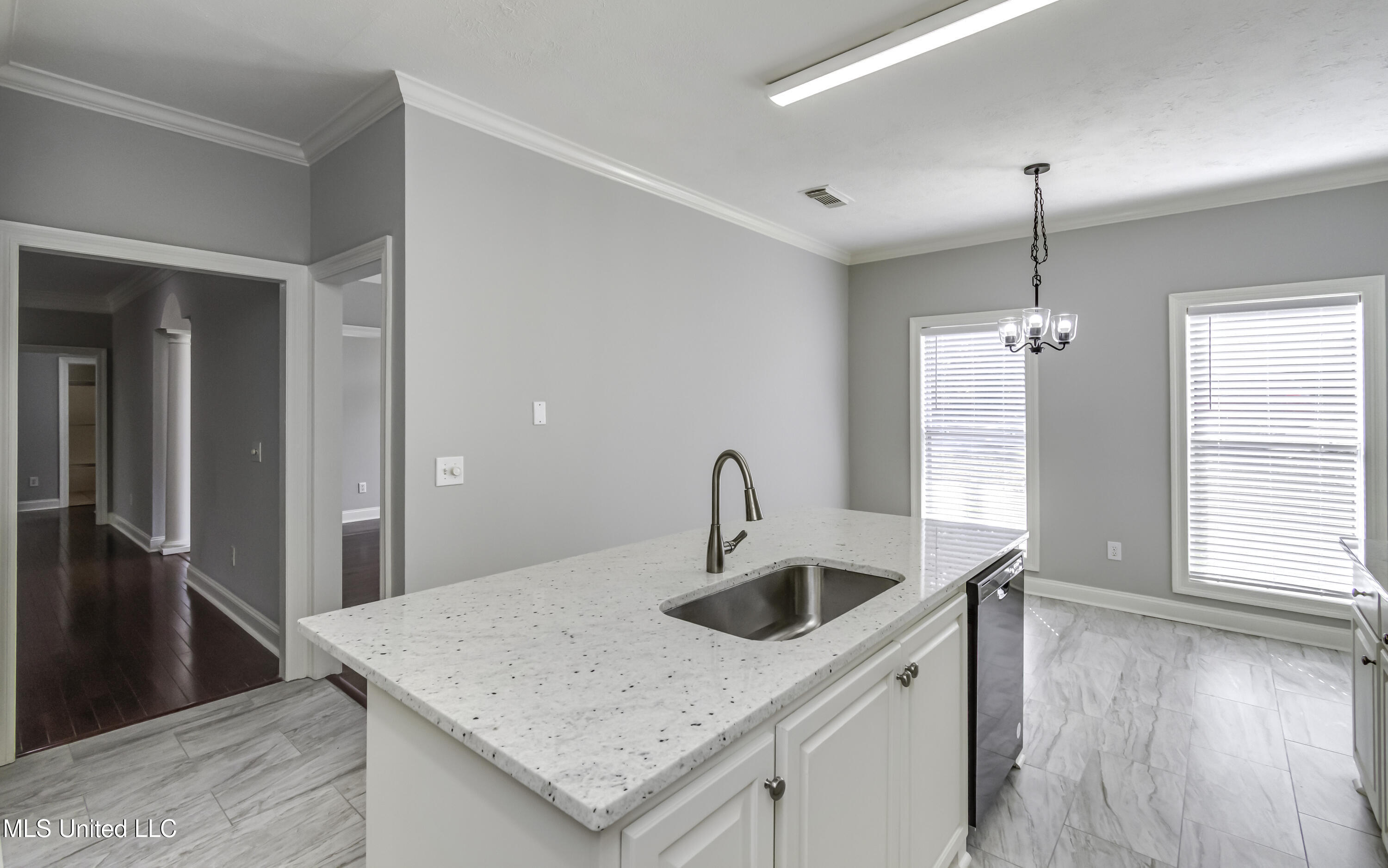 307 Meadowview Lane Brandon, MS 39047 - Photo 22 of 58 307 Meadowview Lane--40