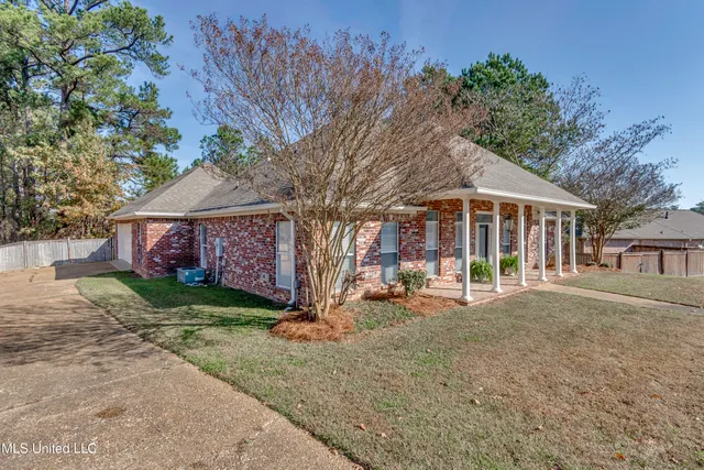 $374,900 | 307 Meadowview Lane, Brandon, MS 39047