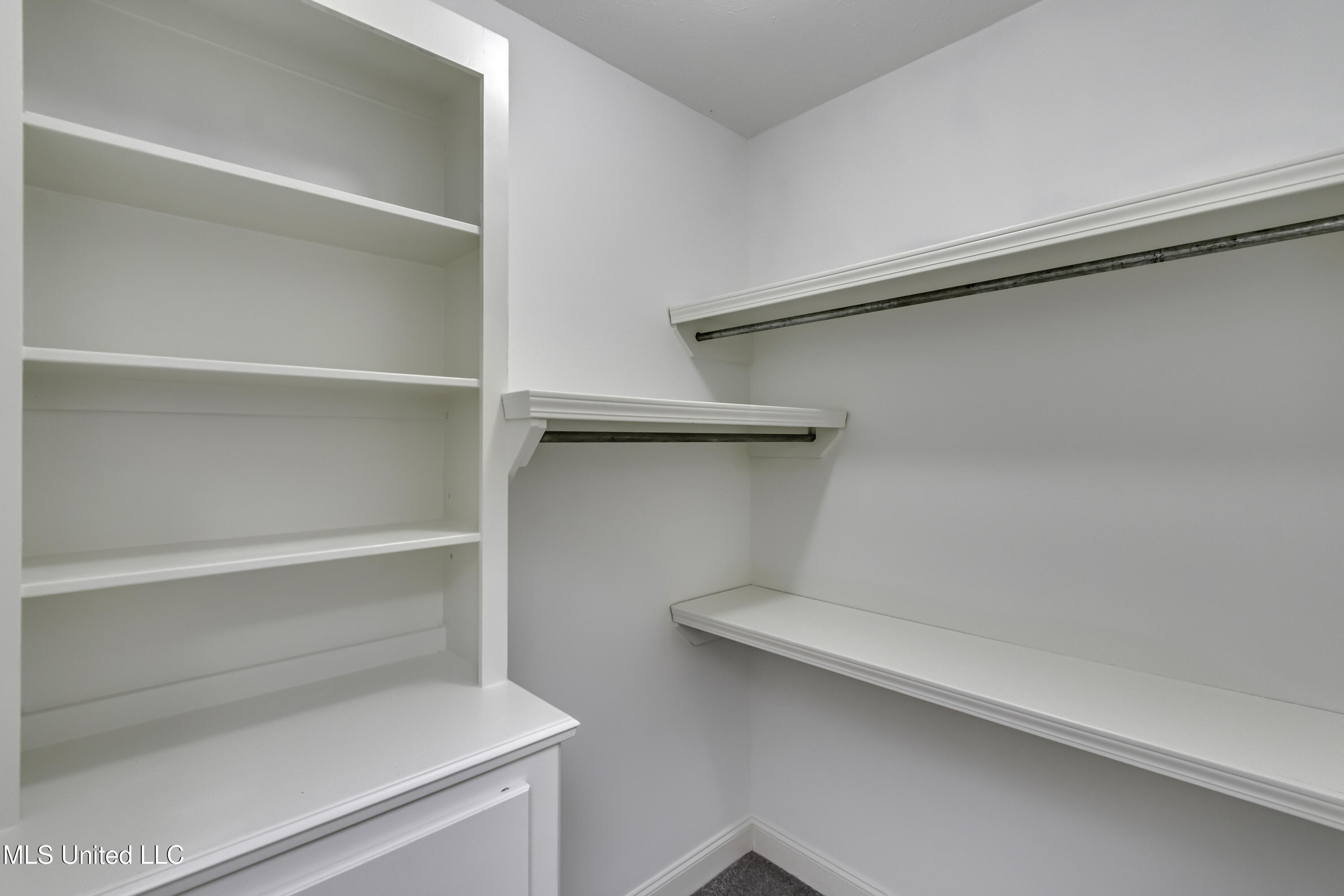 307 Meadowview Lane Brandon, MS 39047 - Photo 45 of 58 307 Meadowview Lane--70