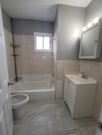 $3,000 | 26 Endicott Street, Unit 2, Lynn, MA 01902