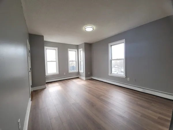 $3,000 | 26 Endicott Street, Unit 2, Lynn, MA 01902