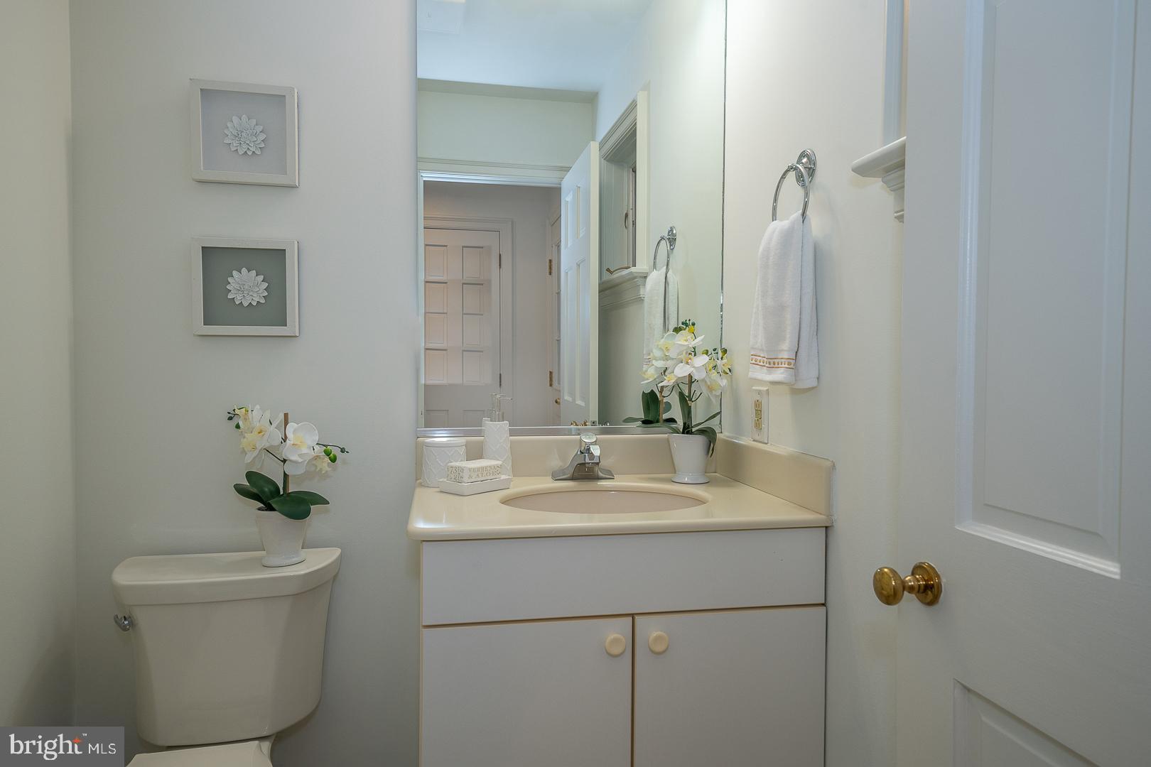 847 Providence Road Malvern, PA 19355 - Photo 30 of 81 Powder Room