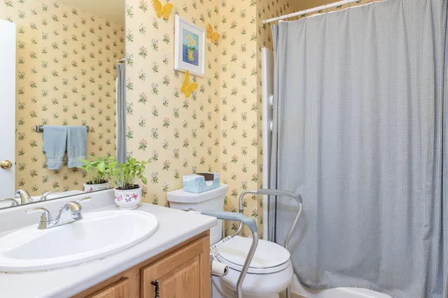 $525,000 | 5 Holly Circle, Bow, NH 03304