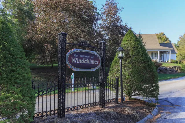 $525,000 | 5 Holly Circle, Bow, NH 03304