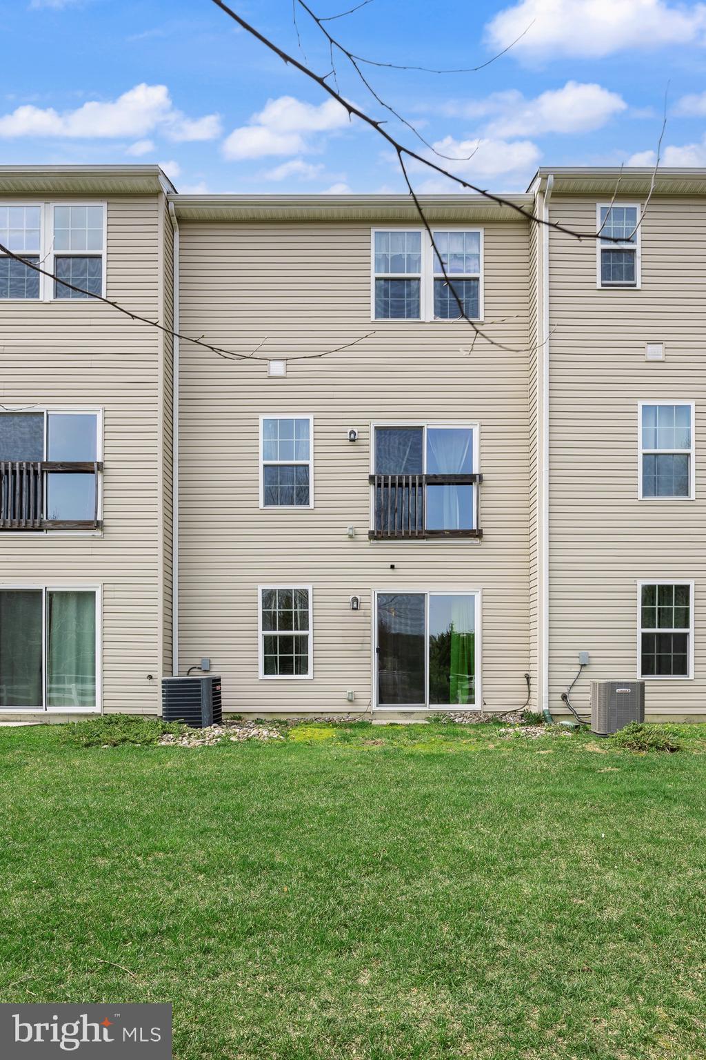 1202 Emerson Court Clementon, NJ 08021 - Photo 28 of 36 a house view with a garden space