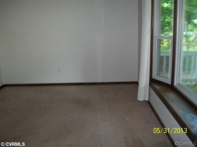 8908 Hawkbill Road Richmond, VA 23237 - Photo 3 of 10 Interior Space/Layout - interior