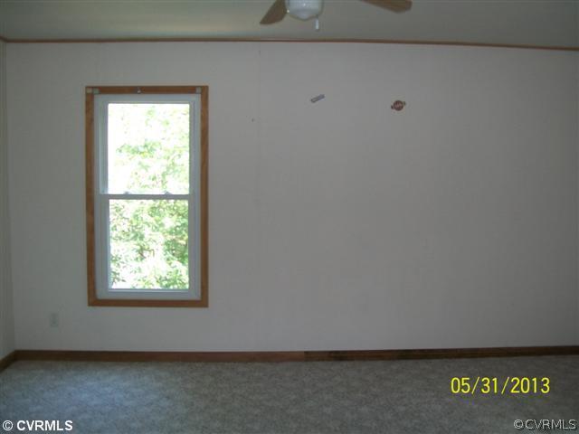 8908 Hawkbill Road Richmond, VA 23237 - Photo 8 of 10 Interior Space/Layout - interior