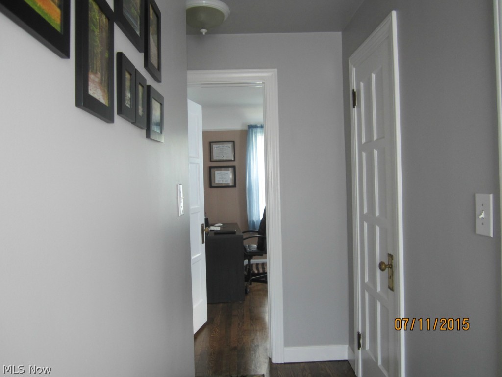 1740 Oakmount Road South Euclid, OH 44121 - Photo 16 of 25