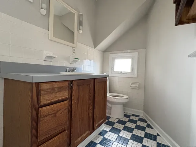 $2,182 | 15 Omo Street, Middletown, CT 06457