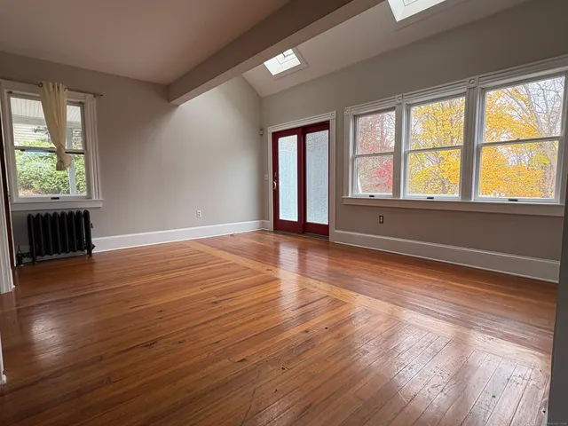 $2,182 | 15 Omo Street, Middletown, CT 06457