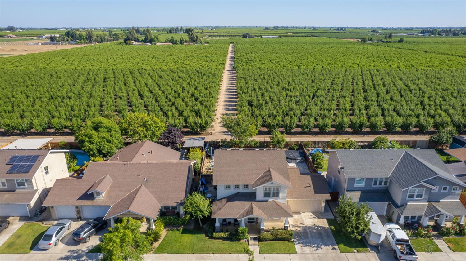 297 West Lilac Avenue Reedley, CA 93654 - Photo 55 of 63