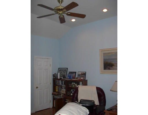 26 Hancock Road Wakefield, MA 01880 - Photo 4 of 6 Gallery Image 4