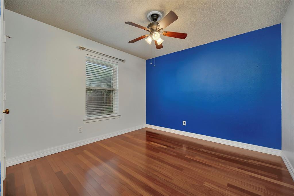 3409 Crescent Court Bedford, TX 76021 - Photo 28 of 40 a view of an empty room with window