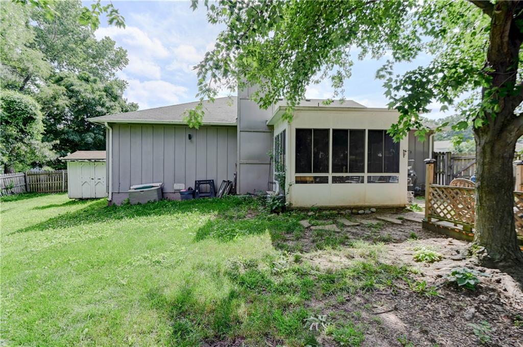 18008 East Whitney Road South Independence, MO 64057 - Photo 28 of 35