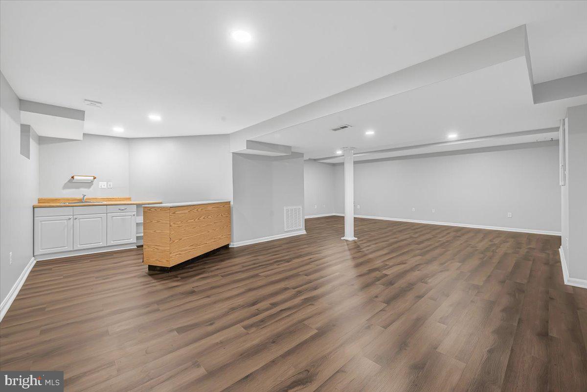 8403 Postoak Road Potomac, MD 20854 - Photo 38 of 45 Gallery Image 38