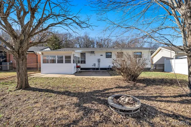 $209,900 | 3319 Biscayne Boulevard, Arnold, MO 63010