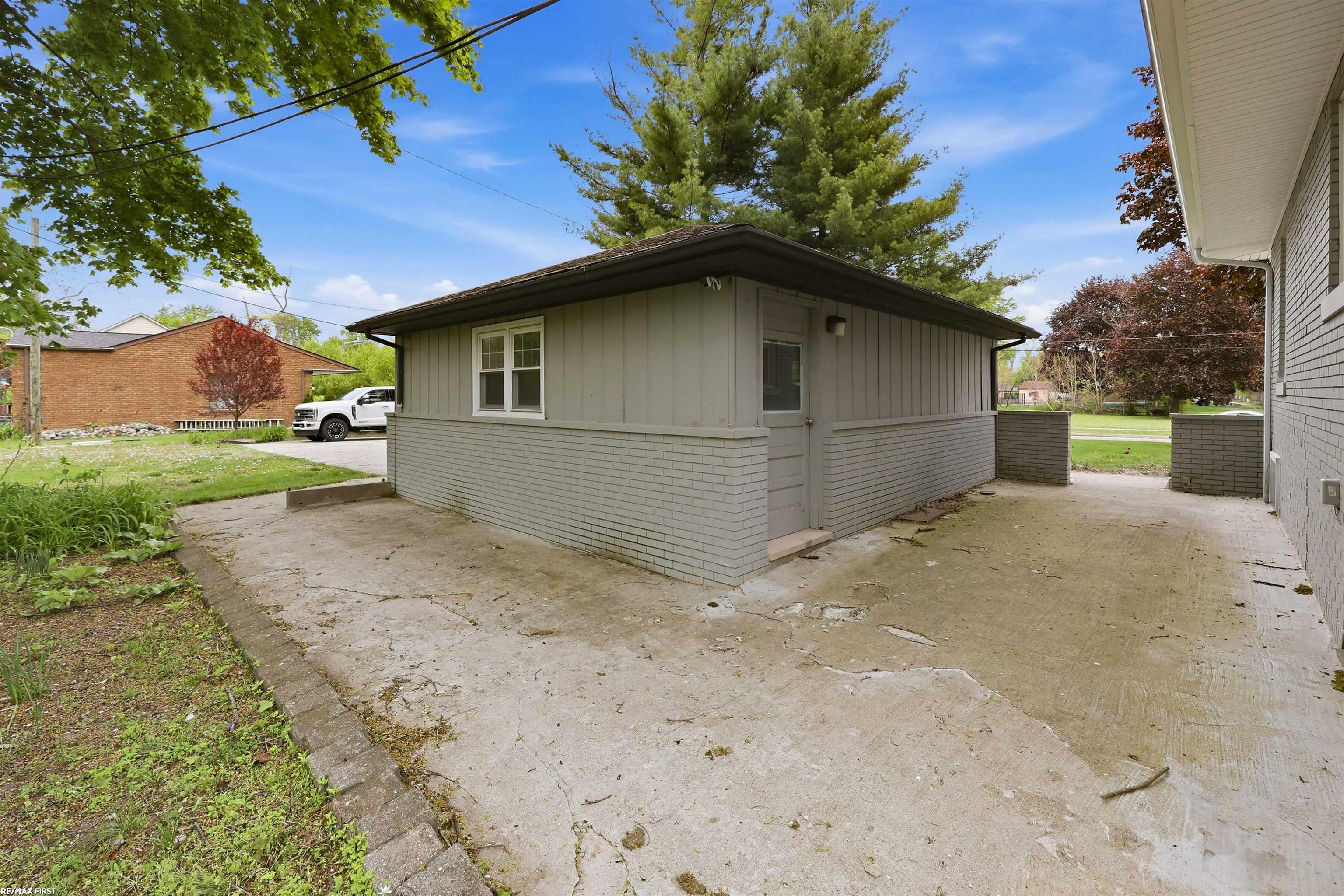 8490 Clinton River Road Sterling Heights, MI 48314 - Photo 51 of 61