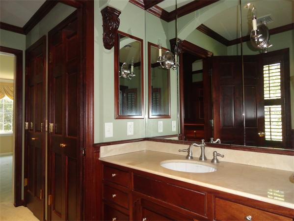 10 Stonegate Road Hopkinton, MA 01748 - Photo 18 of 26 Gallery Image 18