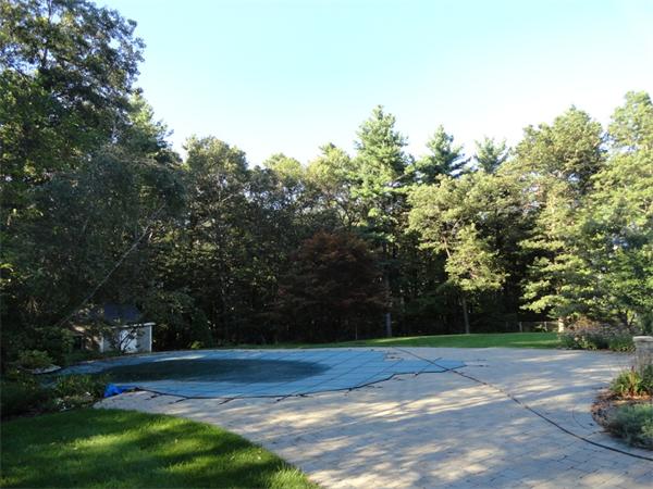 10 Stonegate Road Hopkinton, MA 01748 - Photo 25 of 26 Gallery Image 25