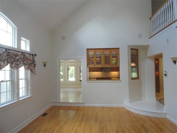 10 Stonegate Road Hopkinton, MA 01748 - Photo 8 of 26 Gallery Image 8