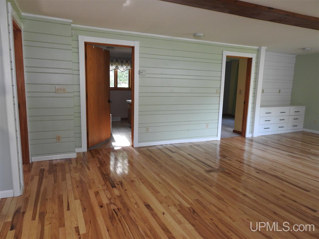 W8804 Merriman W Road Iron Mountain, MI 49801 - Photo 11 of 41