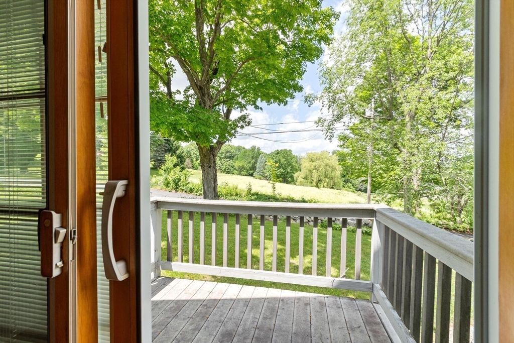 61 Newcomb Road Westminster, MA 01473 - Photo 13 of 42