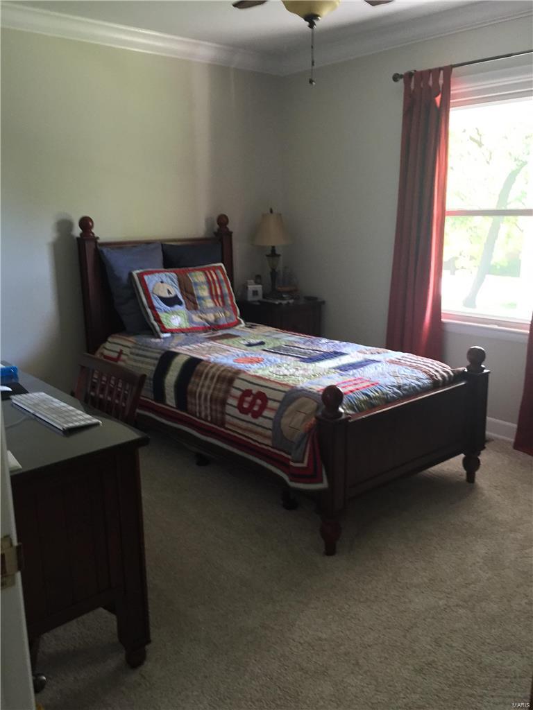12225 Robyn Road St. Louis, MO 63127 - Photo 11 of 19 Gallery Image 11
