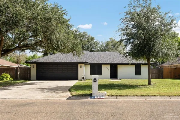 $255,000 | 305 Las Brisas Drive, Mission, TX 78574
