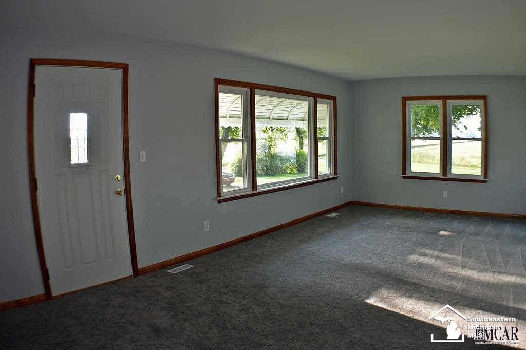 8777 Minx Road Temperance, MI 48182 - Photo 3 of 23