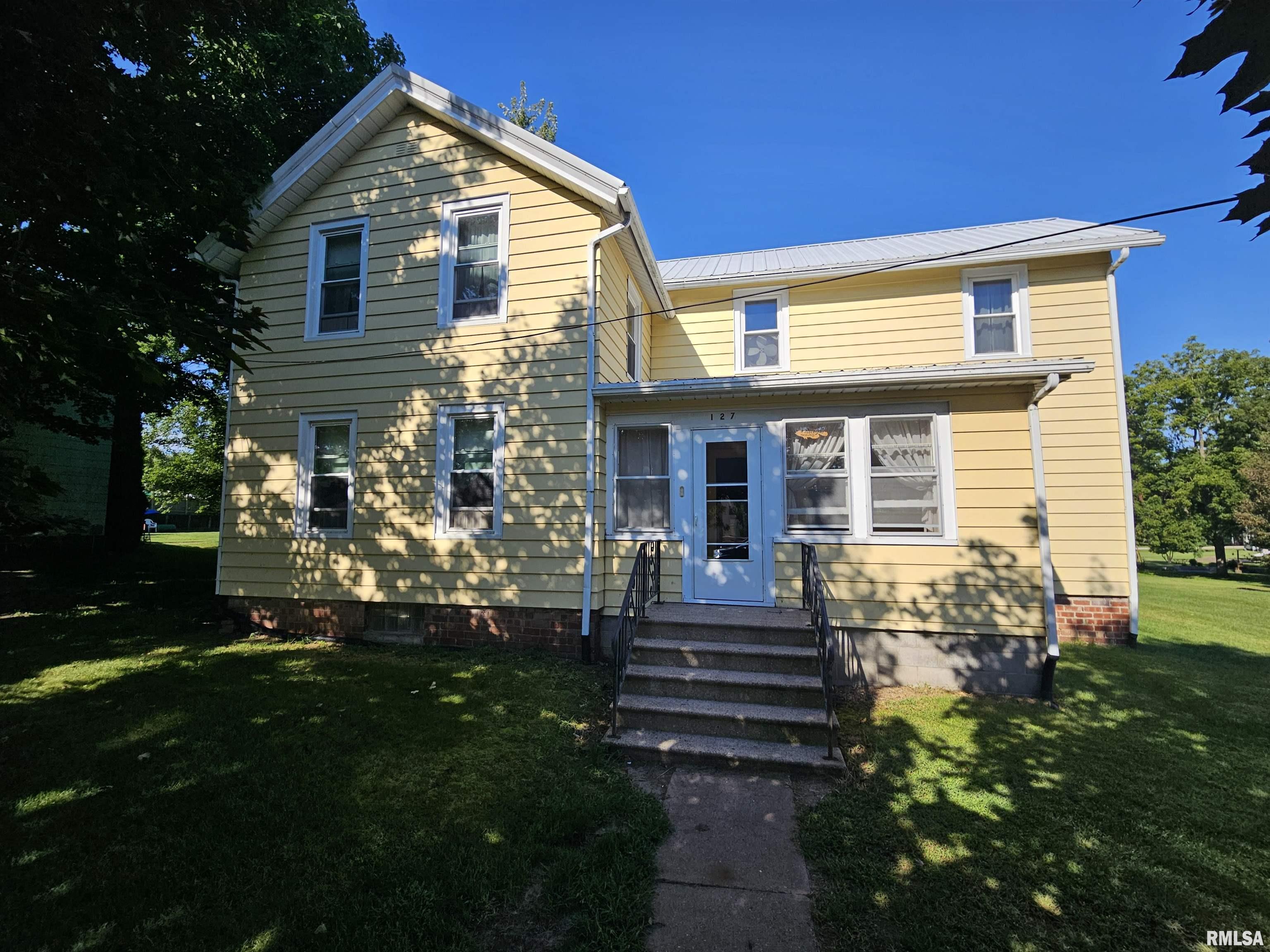 127 North Vail Street Geneseo, IL 61254 - Photo 2 of 22