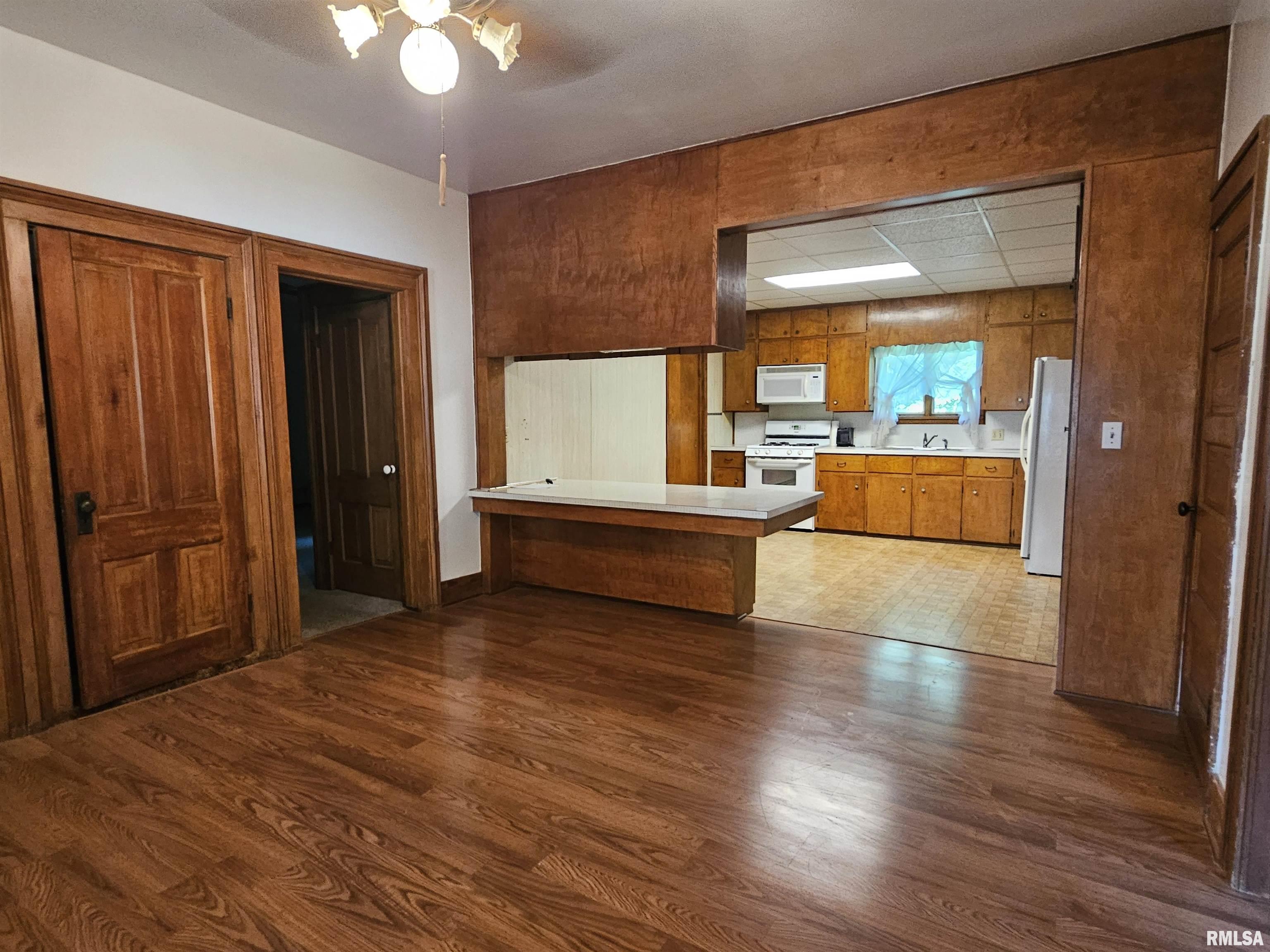 127 North Vail Street Geneseo, IL 61254 - Photo 7 of 22