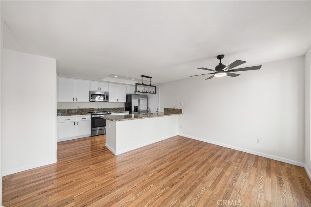 4655 Barcelona Way Oceanside, CA 92056 - Photo 11 of 35